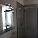 Luminoso In Moscova Con Terrazzo Apartament